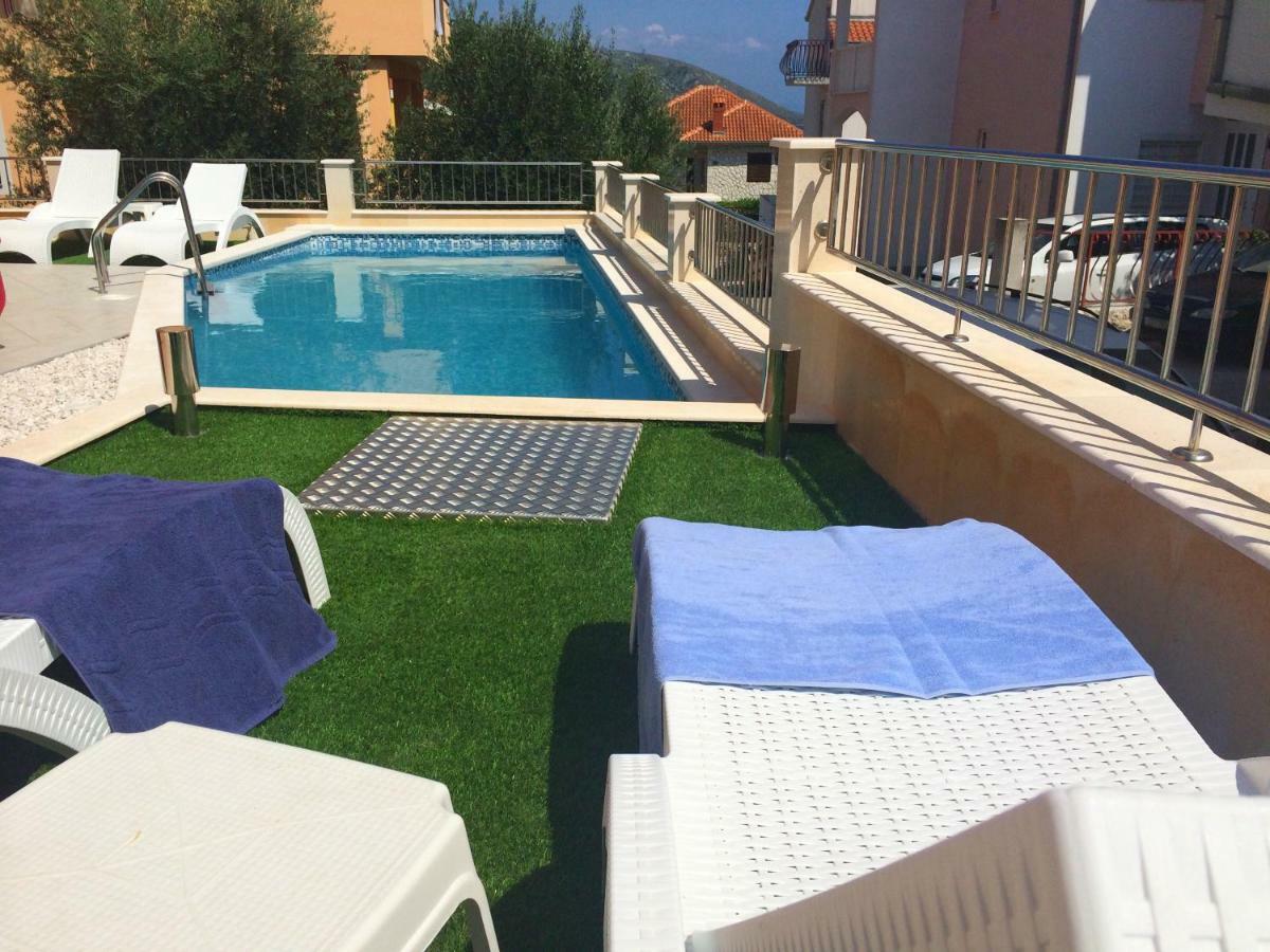 Brunella Trogir