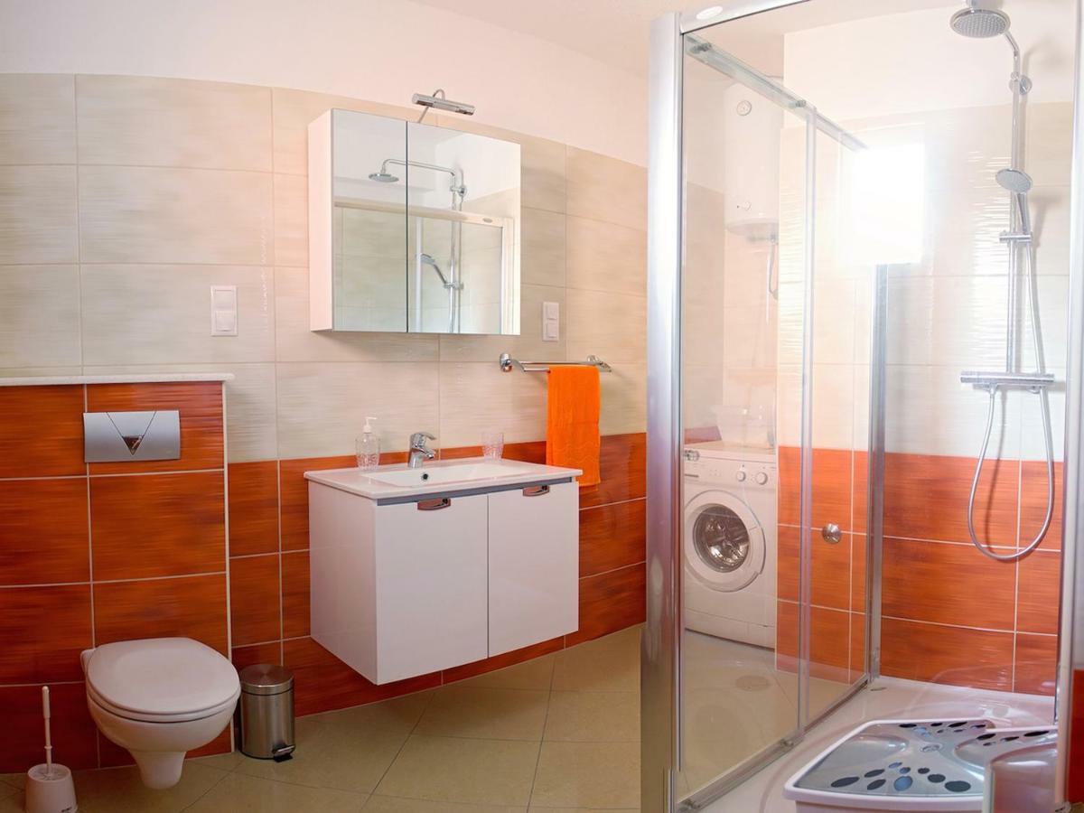 Brunella * Trogir